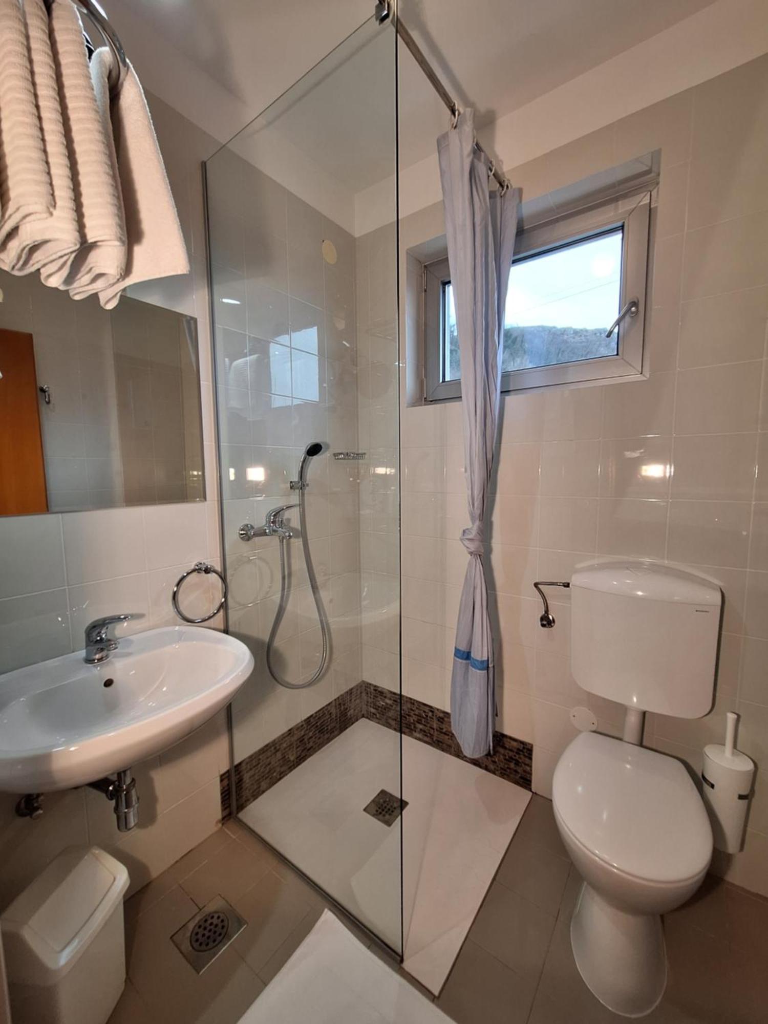 Guest Accommodation Primula Nova Gorica Bagian luar foto